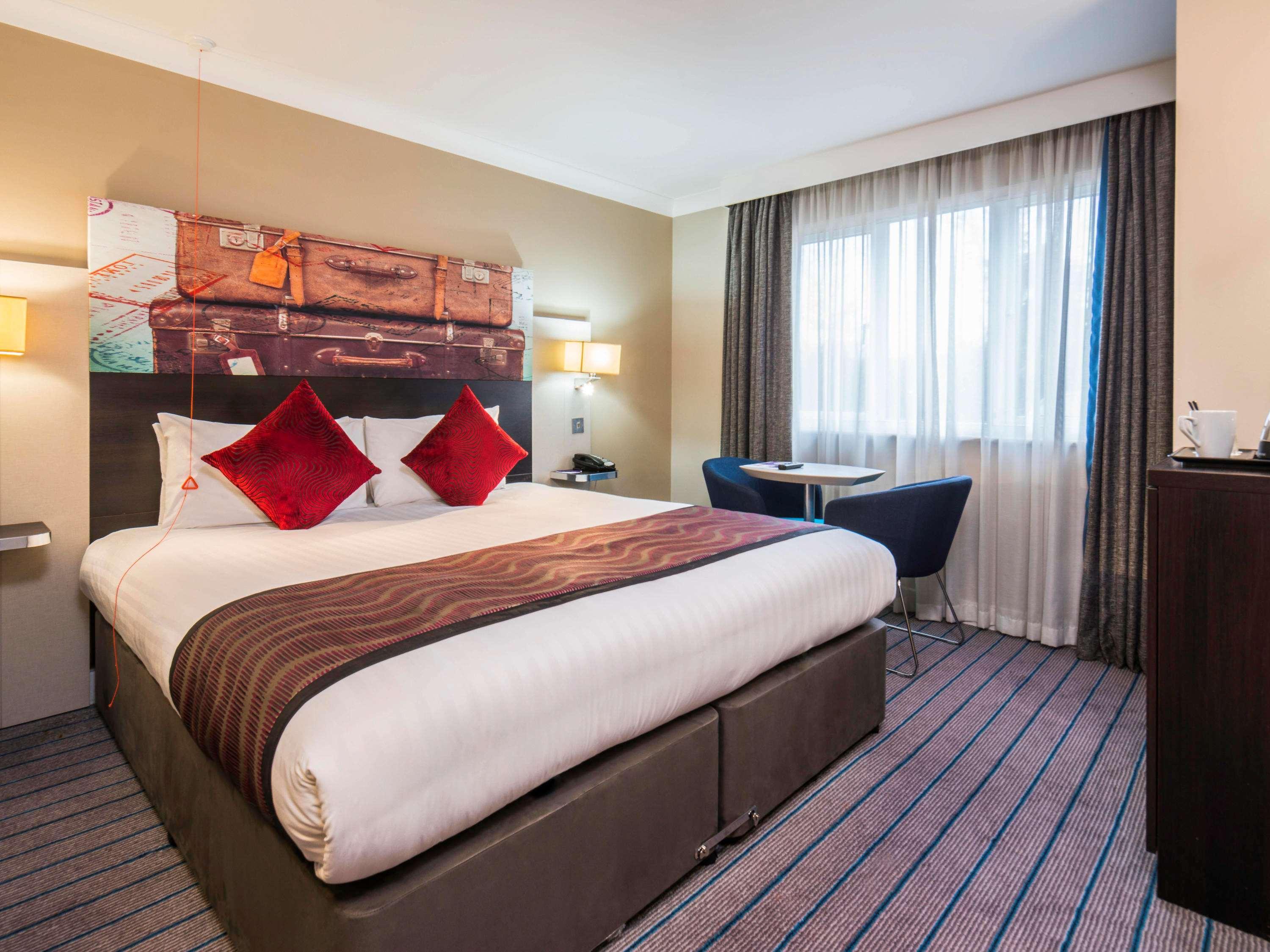 Mercure London Heathrow Airport Hillingdon Exteriör bild
