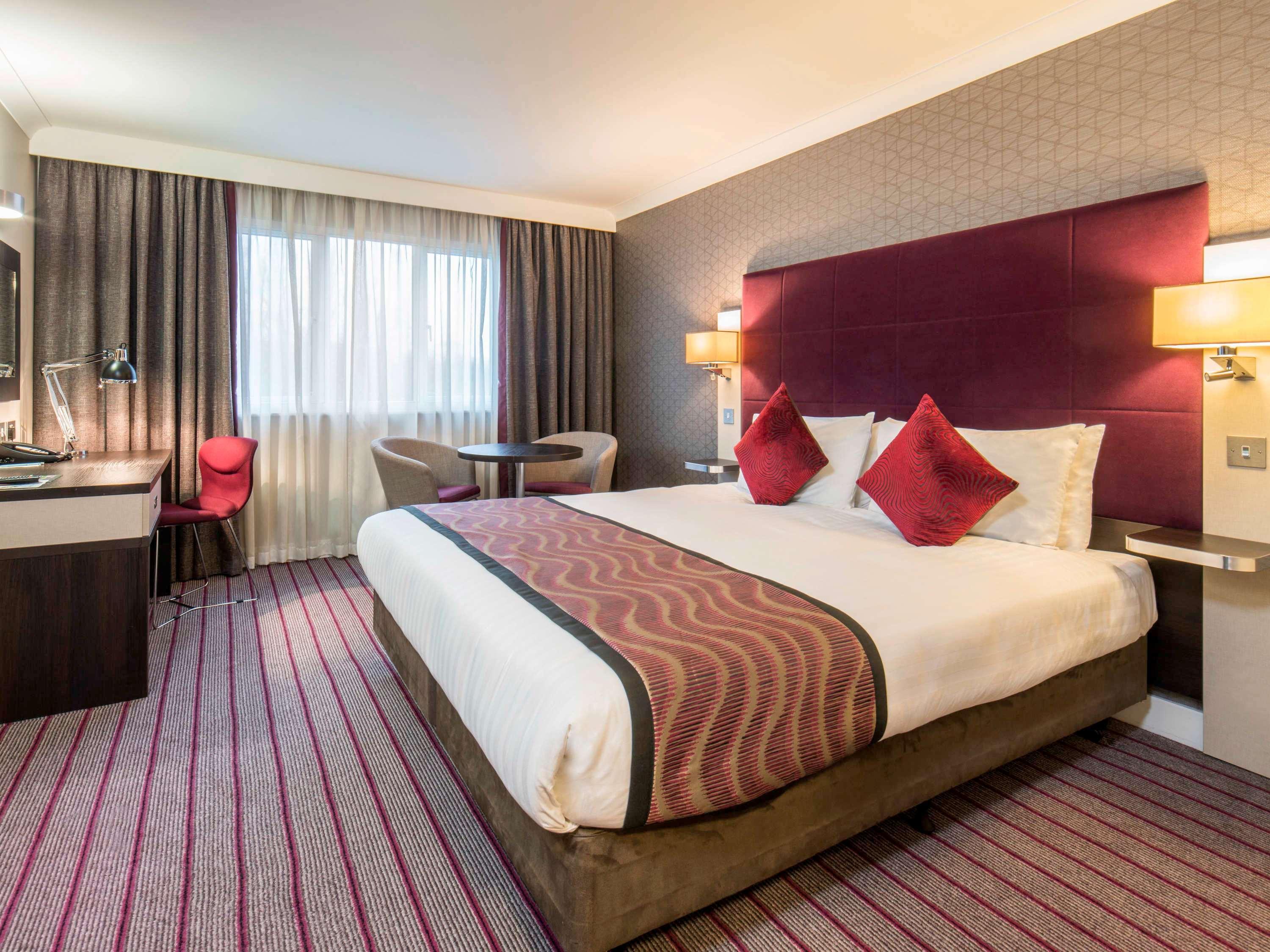 Mercure London Heathrow Airport Hillingdon Exteriör bild