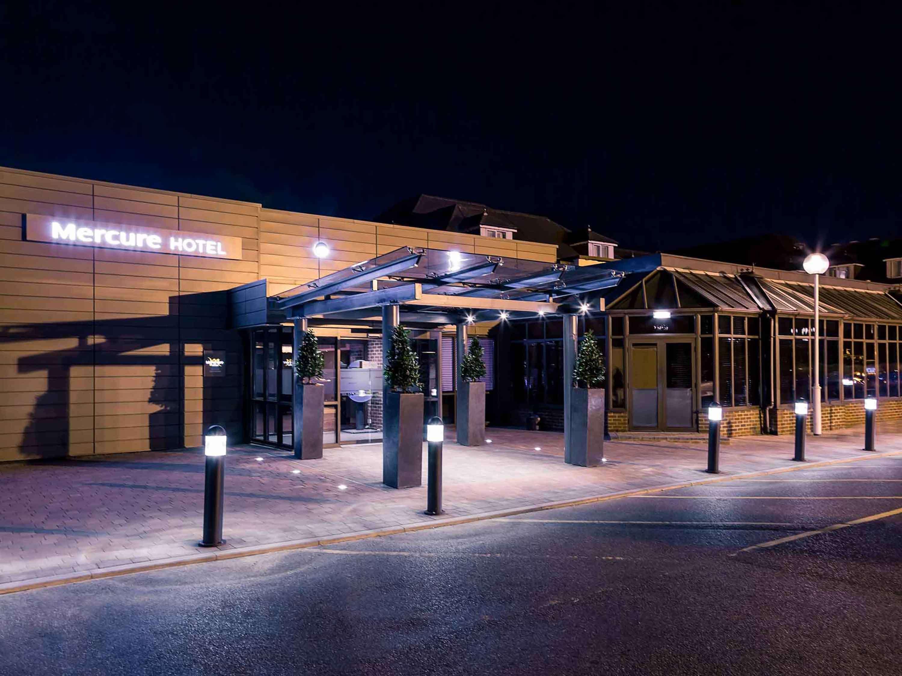 Mercure London Heathrow Airport Hillingdon Exteriör bild