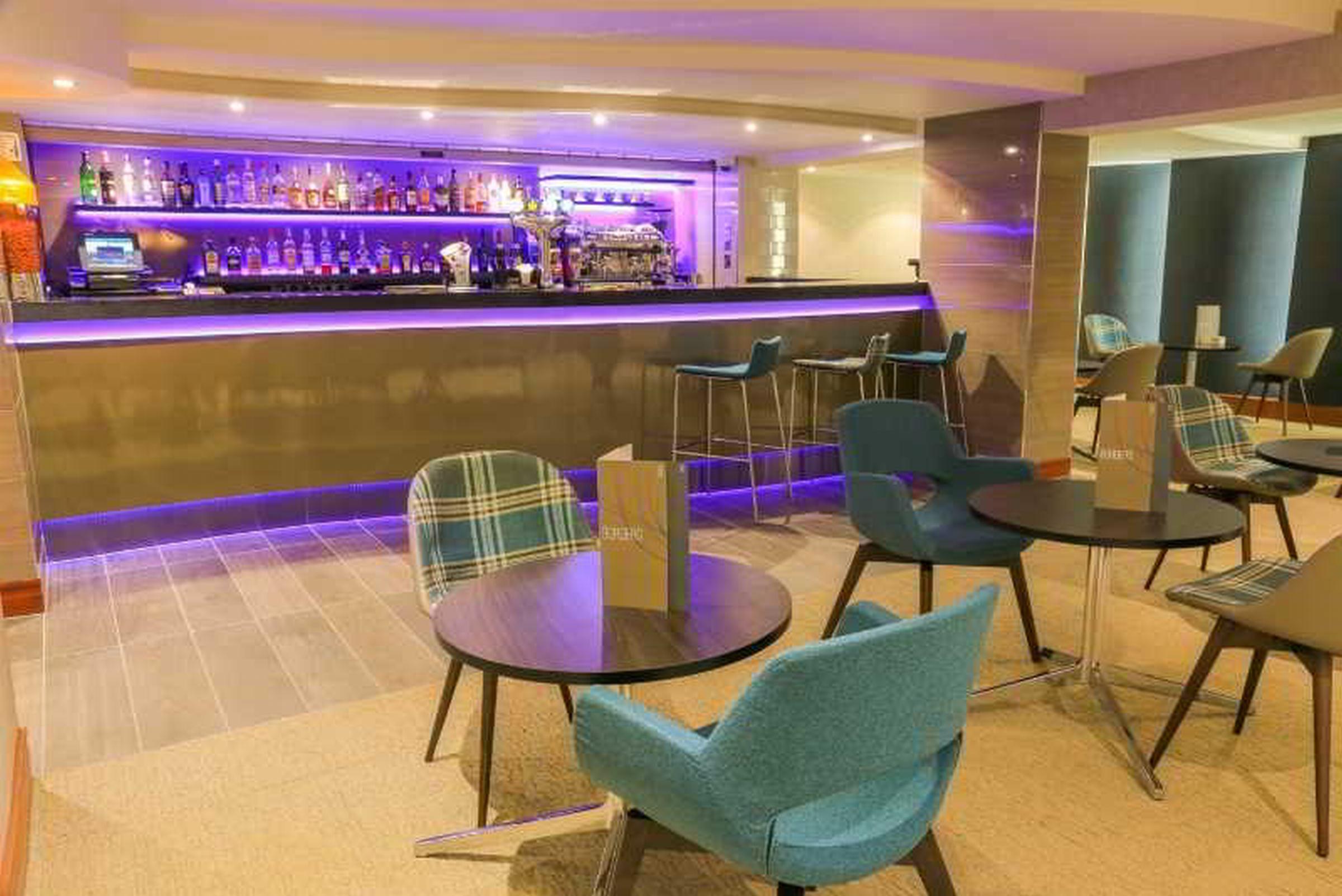 Mercure London Heathrow Airport Hillingdon Exteriör bild