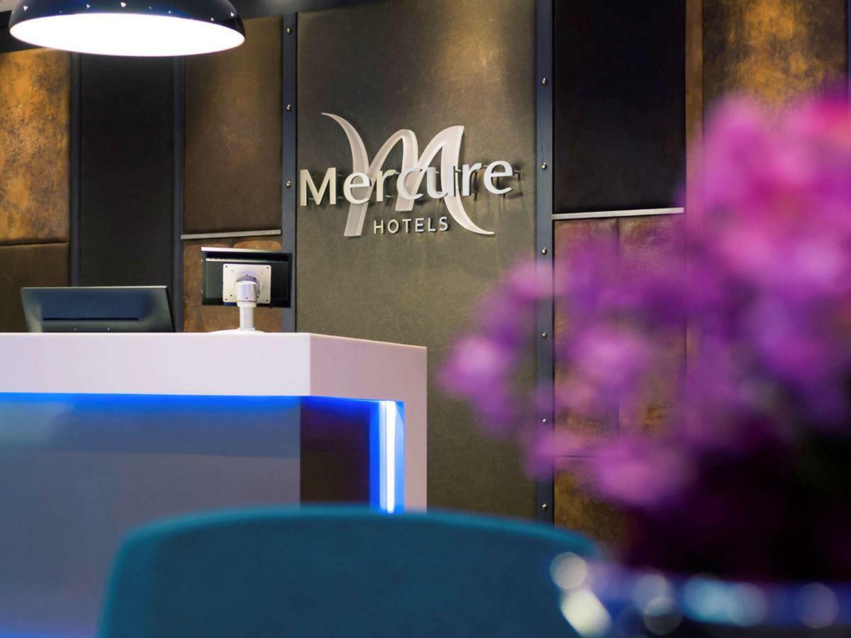 Mercure London Heathrow Airport Hillingdon Exteriör bild
